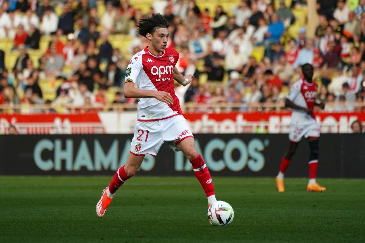 图卢兹客场不敌里昂,战绩不尽如人意 图卢兹客场不敌里昂,战绩不尽如人意